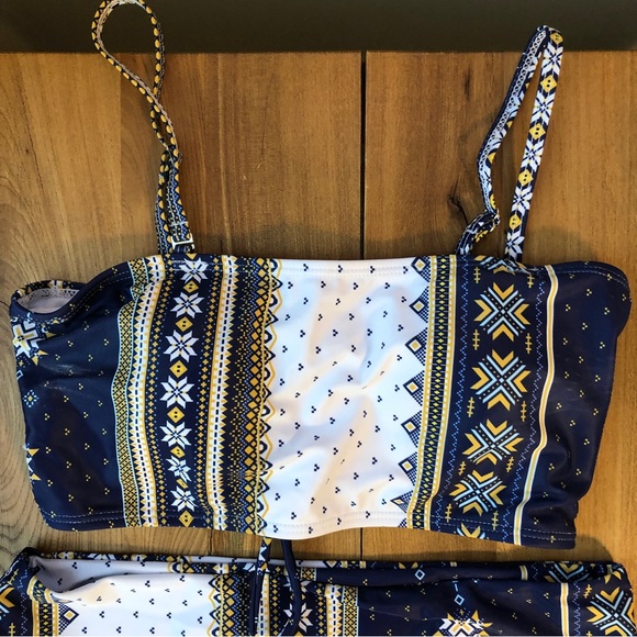 NWOT SHEIN High Waisted Bohemian Bikini Blue White Vertical Patterned Stripe - Picture 4 of 7